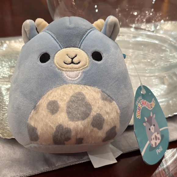 Squishmallows Pell Gray and Cream Plush Toy - Picture 4 of 4
